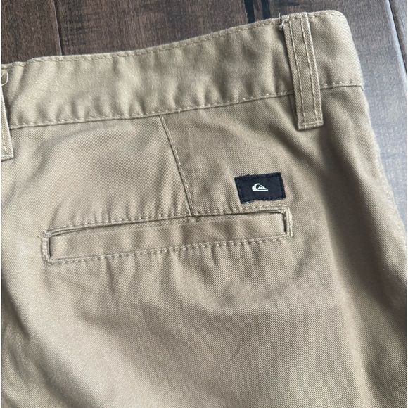 Quiksilver Shorts Size 28 - Picture 6 of 8